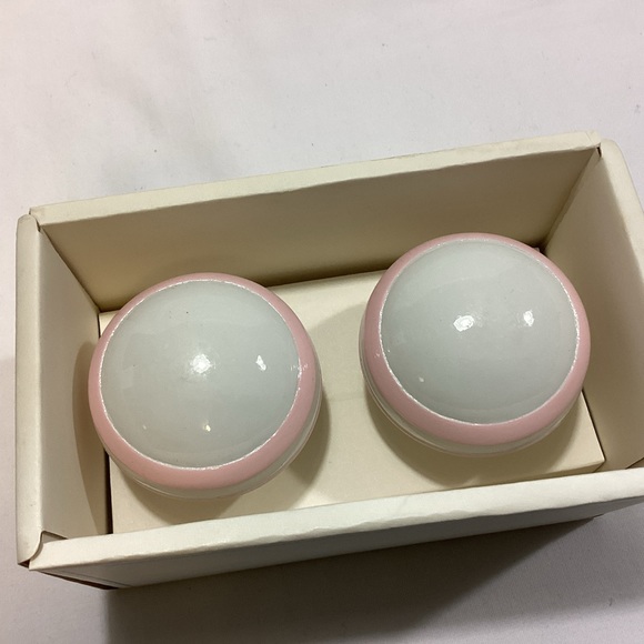 NWT POTTERY BARN KIDS PINK WHITE HARPER FINIALS (2) - Picture 2 of 4